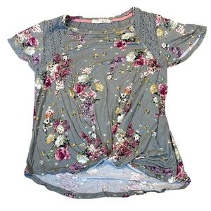 Caution To The Wind Gray Floral Short Sleeve Tee